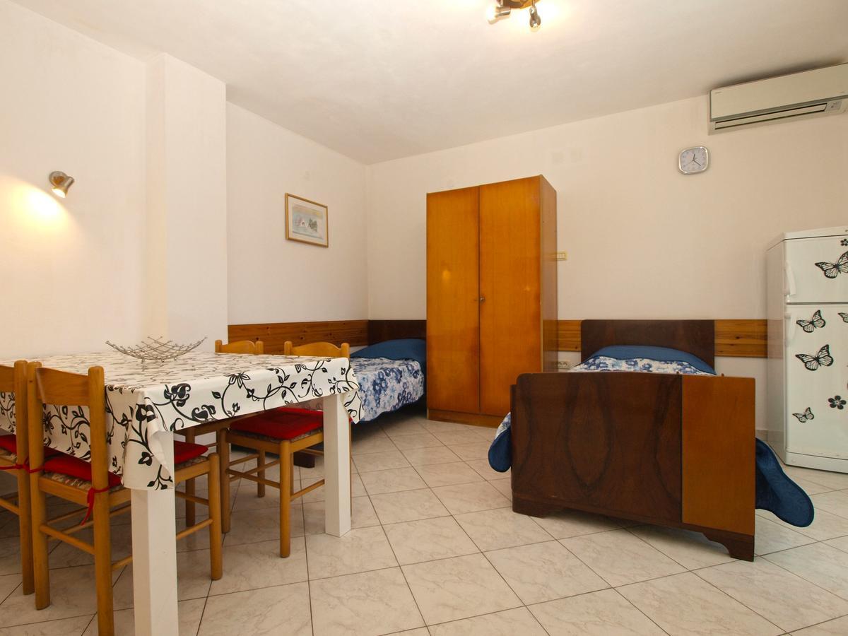 Apartments Mladen 1588 Pula Dış mekan fotoğraf